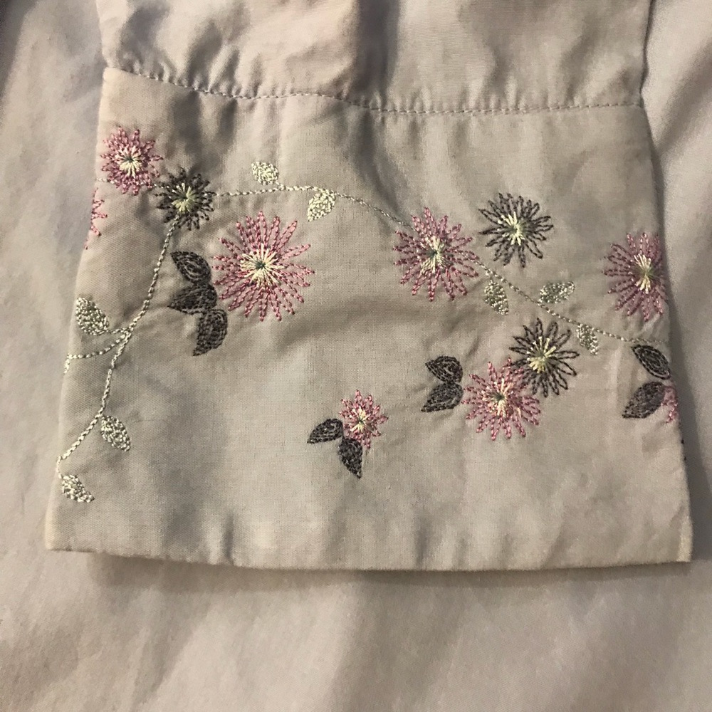 Embroidered Cuff Shirt - Picture 5 of 7